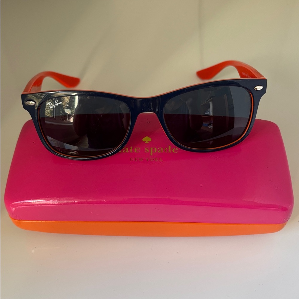 Ray-Ban Junior Sunglasses with Vibrant Case